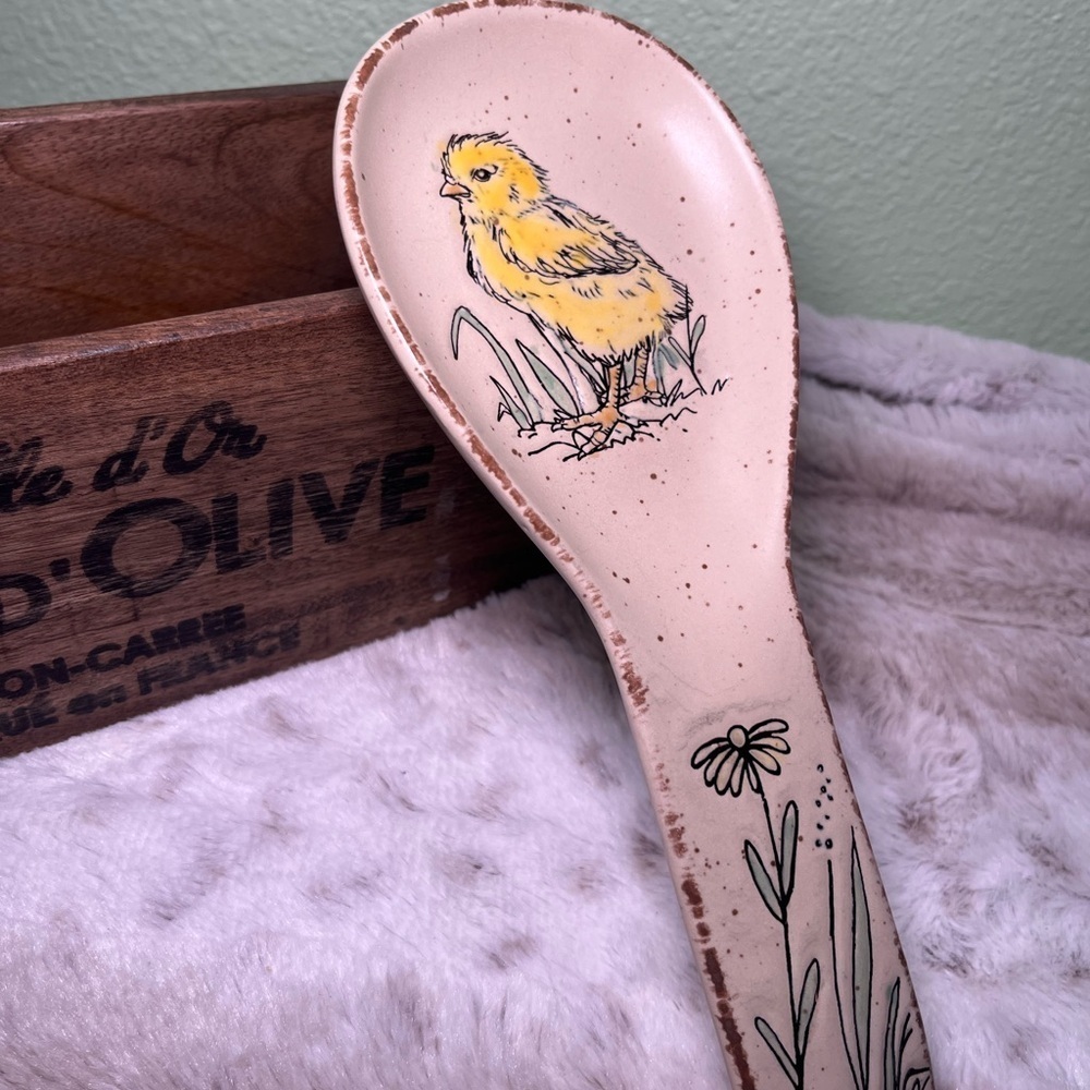 Spectrum Designz Spring Easter Chick w/Flowers Ceramic 9” Spoon Rest - Picture 4 of 10